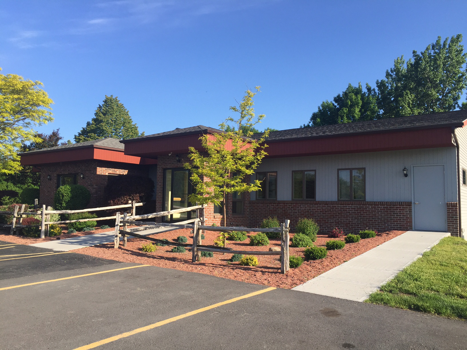 Palmer Veterinary Clinic Building 1